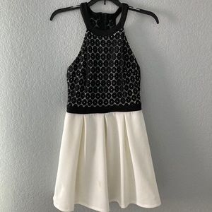 Black and white Bee darlin formal dress!
